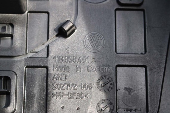VW ID4 Pro OSŁONA DESKI KONSOLI TUNELU 11B858401B CZUJNIK VOLKSWAGEN 11B858401B  TUNEL ŚRODKOWY 11B858401B 11B858401B 11B858401