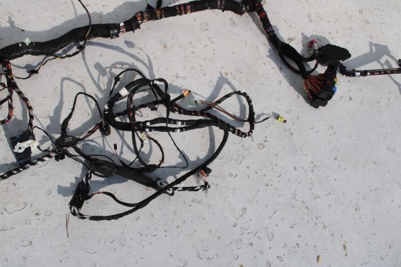 VW ID4 Pro WIĄZKA instalacja WNĘTRZA 11A971072 KOMORY SILNIKA instalacja ze skrzynką bezpieczniki 11A971420 11A971072 11A971072