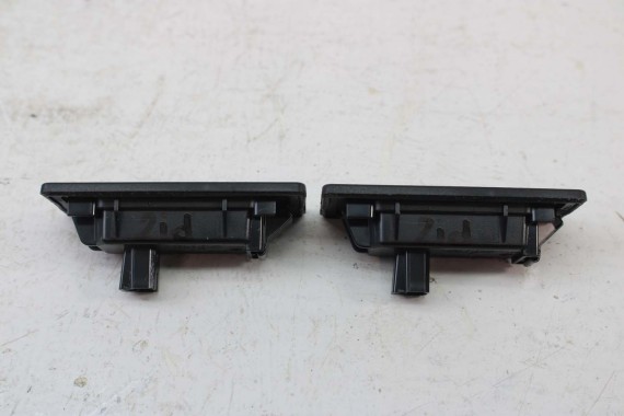 SEAT TARRACO LAMPKA LED OŚWIETLENIE REJESTRACJI 5NA943021 5NA 943 021 TYLNEJ TABLICY REJESTRACYJNEJ TYŁ AUDI SKODA VW TIGUAN