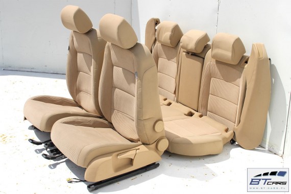VW JETTA FOTELE KOMPLET FOTELI SIEDZEŃ TAPICERKA SIEDZENIA welur kolor beżowy beż banan 1K5