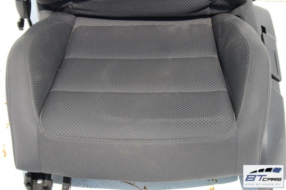 VW JETTA FOTELE KOMPLET FOTELI SIEDZEŃ TAPICERKA SIEDZENIA 1K welur kolor antracy 1K5