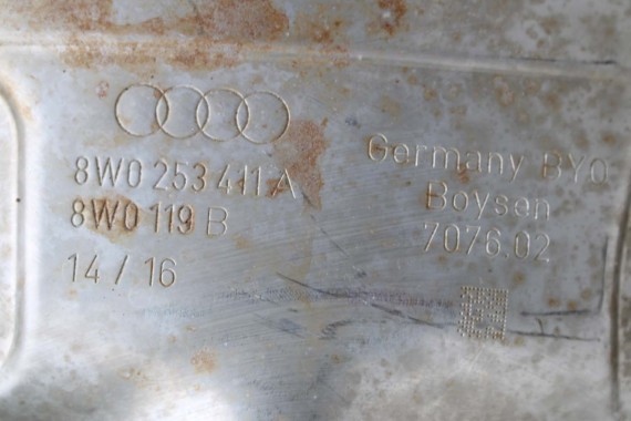 AUDI A4 A5 WYDECH TŁUMIK 8W0253411A 8W5253611 2.0 TFSi benzyna 8W F5 b9 środkowy 8W5253611 8W5253612 8W0253411A 8W0253611 QBK
