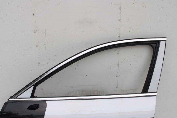 AUDI A4 SEDAN 8W B9 LY9TDRZWI LEWE PRZÓD + TYŁ STRONA LEWA przednie + tylne 2 sztuki 0E0E 8W0831051 8W5833051 8W0831051A czarny
