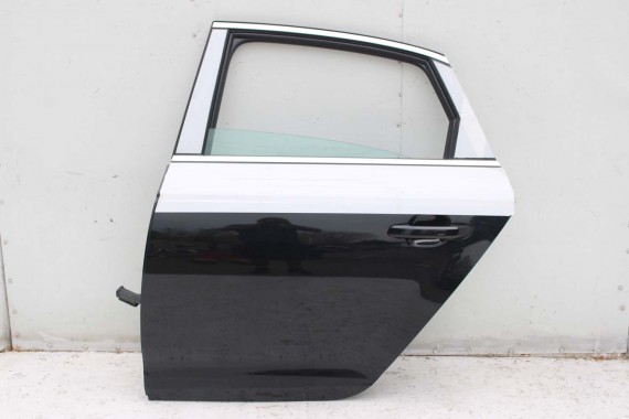 AUDI A4 SEDAN 8W B9 LY9TDRZWI LEWE PRZÓD + TYŁ STRONA LEWA przednie + tylne 2 sztuki 0E0E 8W0831051 8W5833051 8W0831051A czarny