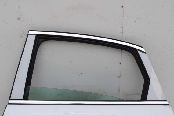 AUDI A4 SEDAN 8W B9 LY9TDRZWI LEWE PRZÓD + TYŁ STRONA LEWA przednie + tylne 2 sztuki 0E0E 8W0831051 8W5833051 8W0831051A czarny