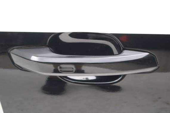 AUDI A4 SEDAN DRZWI PRAWE PRZÓD + TYŁ STRONA PRAWA przednie + tylne 2 sztuki 2 szt. 8W B9 czarny LY9T 0E 0C0C8W0831052 8W5833052