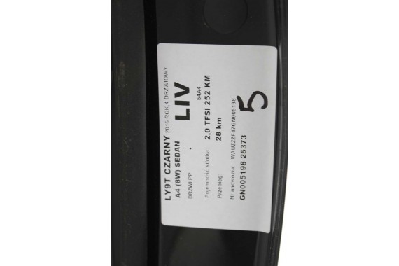 AUDI A4 SEDAN DRZWI PRAWE PRZÓD + TYŁ STRONA PRAWA przednie + tylne 2 sztuki 2 szt. 8W B9 czarny LY9T 0E 0C0C8W0831052 8W5833052
