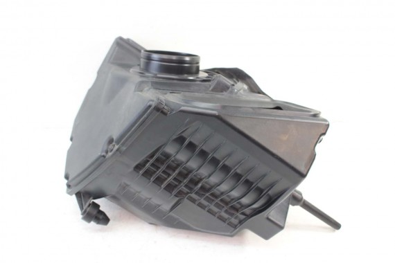 AUDI A4 A5 OBUDOWA FILTR POWIETRZA 8W0133837 8W0133835 8W0133843C 8W0 133 837 B9 F5 8W0133837AB 8W0133835AB 8W0133837 8W0133835