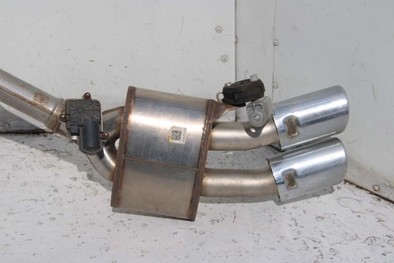 AUDI S4 S5 WYDECH TŁUMIK 8W0253611B 8W0253612B 3.0 TFSi benzyna 8W F5 b9 środkowy 8W0253611B 8W0253612B 4N0133246 8W0253411C