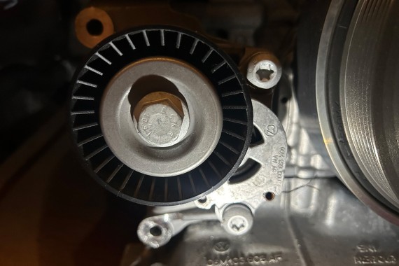 AUDI RS4 RS5 NAPINACZ PASKA KLINOWEGO 06M903133J 2.9 TFSi 06M 903 133 J NAPINACZE 06M903133J 06M903133J 06M903133J 06M903133J