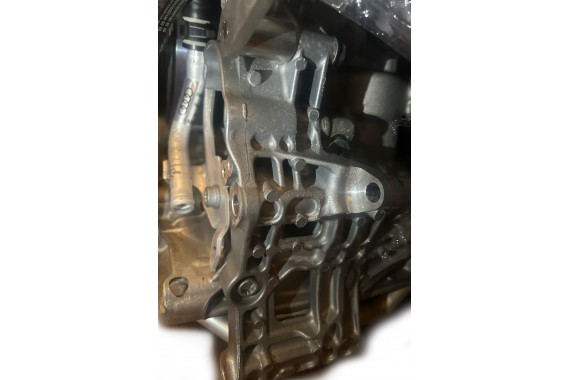 AUDI RS4 RS5 ŁAPA WIESZAK POMPY KLIMY 06M260885AF SILNIKA 06M260885AF silnik 2.9 TFSi A4 A5 06M260885AB 06M260885AC 06M260885AF