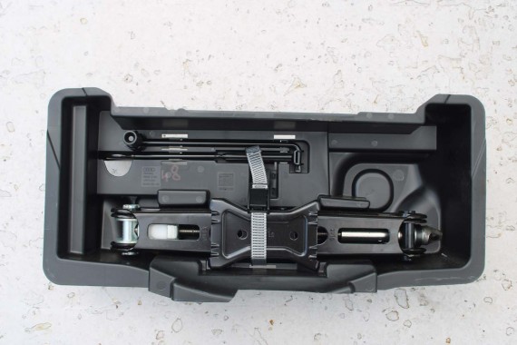 AUDI A4 A5 PODNOŚNIK LEWAREK TRAPEZOWY 8W0011031C 8W0011031B 8W0011031D 8W0011031 8W0 011 031 C 8W0011031 8W0011031 8W0011031C