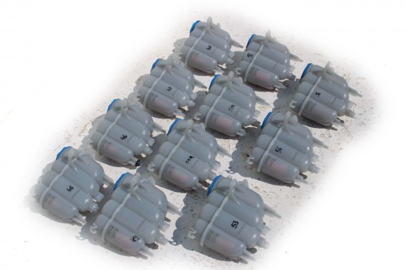 AUDI A4 A5 ZBIORNIK WYRÓWNAWCZY 8W0121405E 8W0 121 405 E płynu 8W B9 F5 8W0121405F 8W0121405G 8W0121405L 8W0121405E 8W0121405E