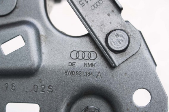 AUDI A4 8W ŚLIZG WSPORNIK BŁOTNIKA 8W0821135B 8W0821136B 8W0821184A 8W0821183A prowadnica mocowanie B9 8W0821135C 8W0821136C