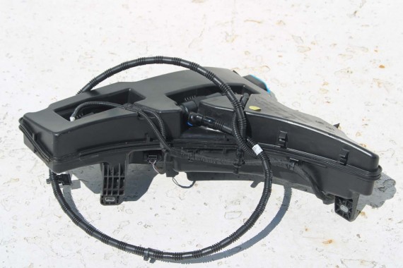 AUDI S5 ZBIORNIK SPRYSKIWACZY 8W6955451E 8W6955451E pojemnik płynu + pompka A5 8W F5 8W6955453B 8W6955451B 8W6955453E 8W6955453D