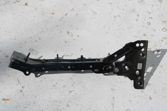AUDI A4 8W ŚLIZG WSPORNIK BŁOTNIKA 8W0821135B 8W0821136B 8W0821184A 8W0821183A prowadnica mocowanie B9 8W0821135C 8W0821136C