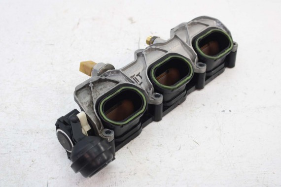 AUDI VW KOLEKTOR SSĄCY 06E133109AF 06E133109AL 06E133109AB 06E133109AP 06E133109AR 06E133109AS 3.0 TFSi 06E130089D 06E130090D