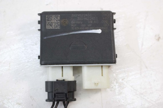 AUDI Q3 OTWIERANIE KLAPY NOGĄ 3G0962243D BAGAŻNIKA 3G0962243C 3G0 962 243 RSQ3 STEROWNIK OTWIERANIA POKRYWY TYLNEJ VW 3G0962243D