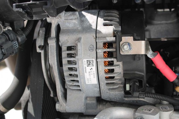 BMW 5 G30 ALTERNATOR 150A 8654280 14V DENSO S8654280 12318634168 8634167 12318634167 8689832 8654280 8634166 8689831 8634168
