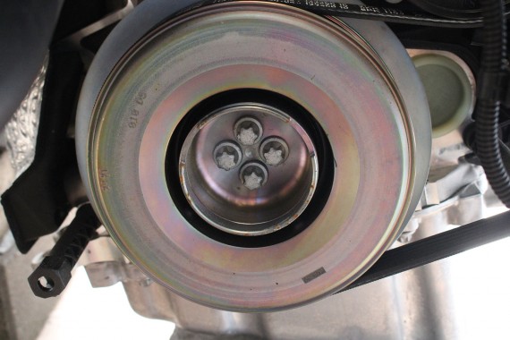 BMW 5 G30 KOŁO PASOWE 8679073 2.0 b B48B20B benzyna 11238679073 wału korbowego 8593226 7620548 11237620548 11238593226 8679073