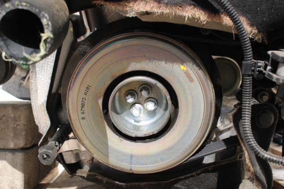 BMW 5 G30 KOŁO PASOWE 8679073 2.0 b B48B20B benzyna 11238679073 wału korbowego 8593226 7620548 11237620548 11238593226 8679073