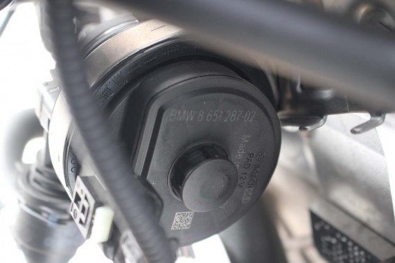 BMW X3 X4 POMPA WODY 8651287 11518651287 dodatkowa HYBRID 11518651287 silnik B48B20A B48B20B 8651287 11518651287 8651287 8651287