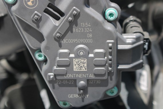 BMW 5 G30 PRZEPUSTNICA 8623324 SILNIK 2.0 T B48B20A B48 B20A benzyna B48 B20 2.0T 13548623324 8623324 8623324 8623324 8623324