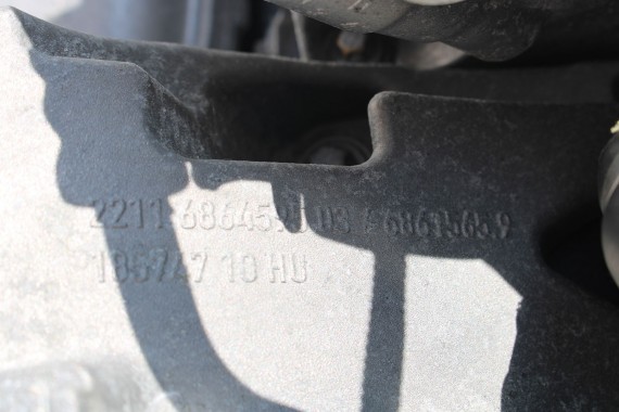 BMW 5 G30 ŁAPA SILNIKA 6864595 SILNIK B47 D20A diesel B47D20 2.0d 22116864595 6864595 6864595 6864595 6864595 6864595 6864595