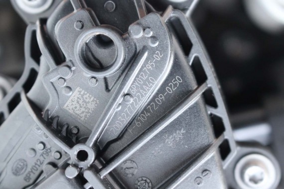 BMW TERMOSTAT POMA WODY SILNIKA 9896577 SILNIK B48A20P B48 A20P B48N benzyna 2.0b 9896577 11539896577 9896577 9896577 9896577
