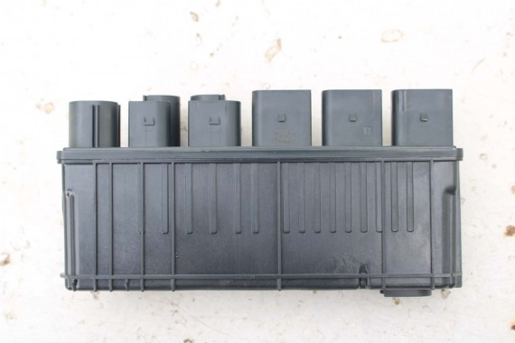 BMW X5 X6 X7 OBUDOWA 8490527 silnik diesel moduł zasilania napięcia skrzynka BSI 8490527 sterownik 8490527 12638490527 8490527