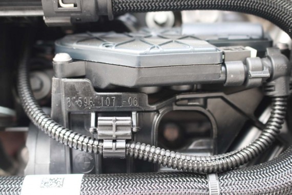 BMW 7 8 X5 X6 X7 TERMOSTAT 8596107 SILNIK 3.0 B57 D30B G12 G15 G05 G06 G07 pompa wody 11538596107 8596107 11538596107 8596107