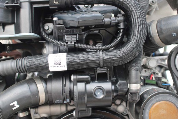 BMW 7 8 X5 X6 X7 TERMOSTAT 8596107 SILNIK 3.0 B57 D30B G12 G15 G05 G06 G07 pompa wody 11538596107 8596107 11538596107 8596107