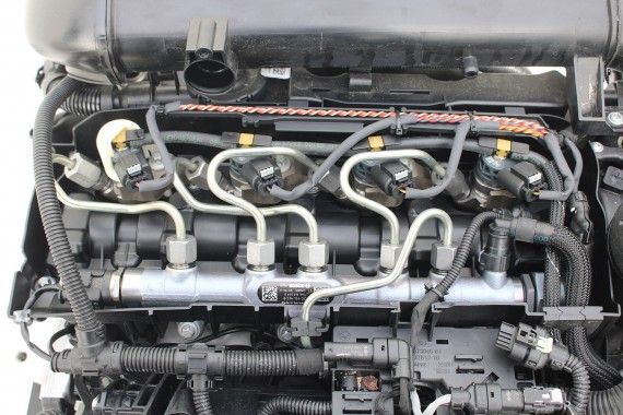 BMW UKŁAD PALIWOWY 2.0 D WTRYSKI 8514146 + LISTWA 8514154 + pompa 8511626 silnik diesel 13538514146 13538516196 2.0 d B47C20