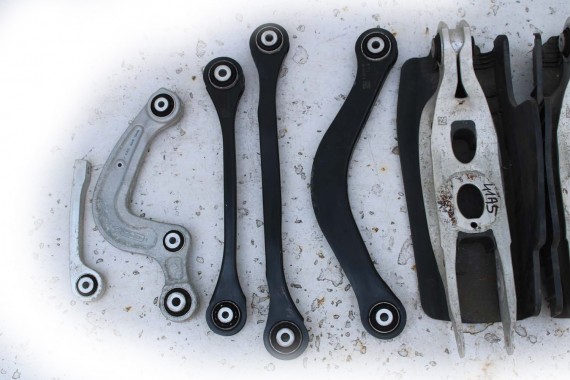 AUDI A4 A5 WAHACZ TYŁ 8W0505311H 8W0505323F 8W0505324F 4M0505291D 4M0505292D 8W0505397E 8W0505398E 8W0501529D 8W0501530D S4 S5
