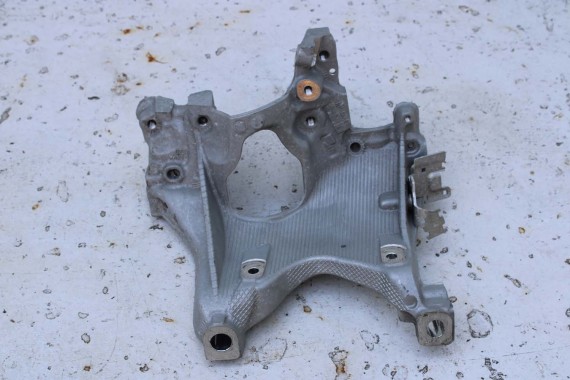 AUDI S4 S5 ŁAPA PODPORA 8W0399295E 8W0399296E SANEK TRAWERSY SKRZYNI BIEGÓW wzmocnienie poprzeczne L + P 8W0399295D 8W0399296D