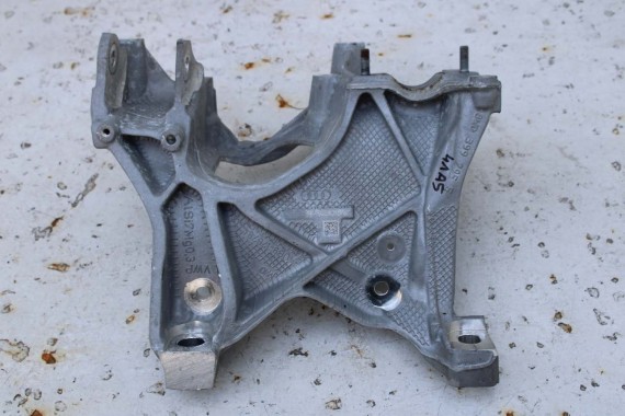 AUDI S4 S5 ŁAPA PODPORA 8W0399295E 8W0399296E SANEK TRAWERSY SKRZYNI BIEGÓW wzmocnienie poprzeczne L + P 8W0399295D 8W0399296D