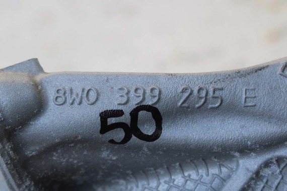 AUDI A4 A5 ŁAPA PODPORA 8W0399295E 8W0399296E SANEK TRAWERSY SKRZYNI BIEGÓW wzmocnienie poprzeczne L + P 8W0399295D 8W0399296D