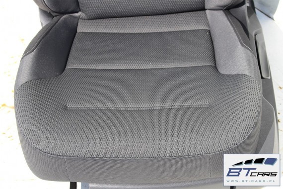 VW GOLF 7 VII KOMBI FOTELE KOMPLET FOTELI siedzeń siedzenia fotel tapicerka 5G 5G9 welur kolor czarny