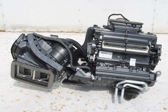 AUDI A4 A5 NAGRZEWNICA KLIMATYZACJI KLIMY 8W1820005AF 8W1820005 8W1820005AF 8W1820005AF 8W1820005AF 8W1820005 8W1820005AF b9 f5