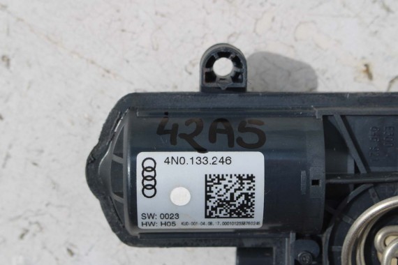AUDI S4 S5 WYDECH TŁUMIK 8W0253611B 8W0253612B 3.0 TFSi benzyna 8W F5 b9 środkowy 8W0253611B 8W0253612B 4N0133246 8W0253411C