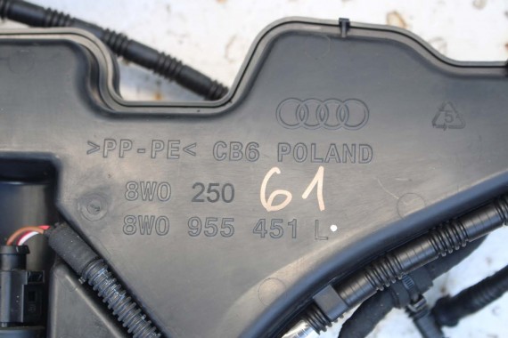AUDI A4 ZBIORNIK PŁYNU SPRYSKIWACZY 8W0955451L 8W0955453H 8W0955453L 8W0955451H 8W0955453J B9 7M0919376 6R0955681 1K6955651