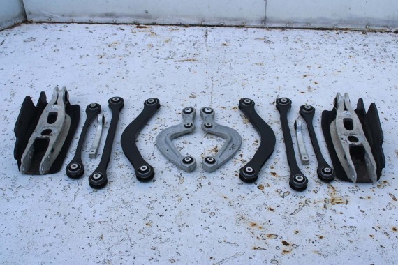 AUDI A4 A5 WAHACZ TYŁ 8W0505311H 8W0505323F 8W0505324F 4M0505291D 4M0505292D 8W0505397E 8W0505398E 8W0501529D 8W0501530D S4 S5