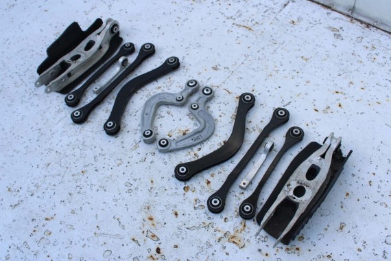 AUDI A4 A5 WAHACZ TYŁ 8W0505311H 8W0505323F 8W0505324F 4M0505291D 4M0505292D 8W0505397E 8W0505398E 8W0501529D 8W0501530D S4 S5