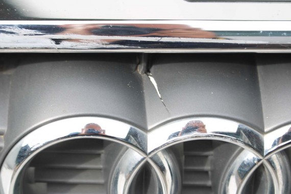 AUDI A3 PRZÓD maska błotniki zderzak przedni błotnik 8V Kolor: L5L5 LZ7G Florettsilber Srebrny 8V0823029 8V0821105 8V0821106