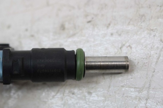 VW JETTA GOLF 6 BEETLE WTRYSKI 2.5 FSi 07K906031C 07K906031A 07K906031B 07K906031C USA 07K906031C 07K906031C 07K906031 07K906031