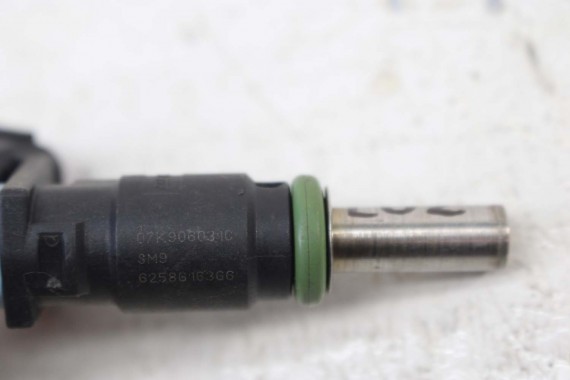 VW JETTA GOLF 6 BEETLE WTRYSKI 2.5 FSi 07K906031C 07K906031A 07K906031B 07K906031C USA 07K906031C 07K906031C 07K906031 07K906031
