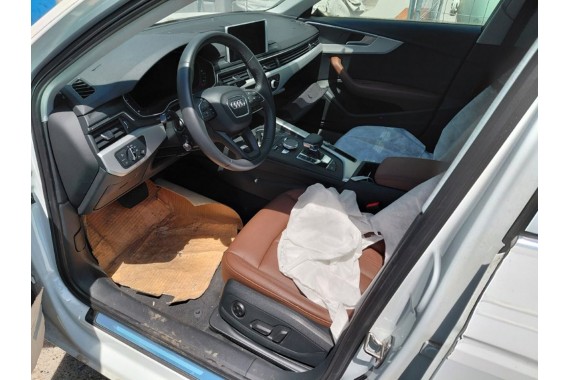 AUDI A4 8W SEDAN FOTELE KOMPLET FOTELI siedzeń siedzenia fotel tapicerka 8W5 8W skóra kolor brąz B9 fotele tapicerka brąz 8W