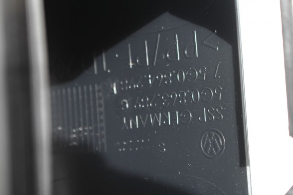 VW GOLF 7 VII BOCZEK BOCZKI DRZWI drzwiowe tapicerka 5G 5G4 KOMPLET BOCZKÓW CZARNY welur welurowe podświetlane 5 drzwi GTD