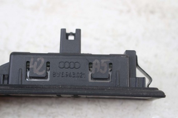 AUDI A5 Q2 Q5 OŚWIETLENIE 8W6943021 REJESTRACJI LAMPKA LED TABLICY REJESTRACYJNEJ 8W6943021A 8W6 943 021 8W F5 81A 80A FY Q7 4M