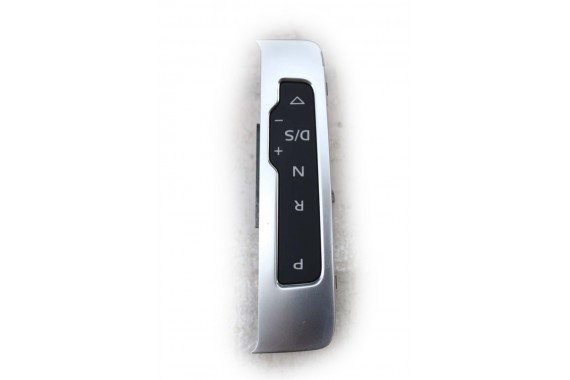AUDI A3 PANEL ZMIANY BIEGÓW 8V1713463A 8V1 713 463 A 8V Kolor 3Q7 aluminium PRZEŁĄCZNIKI AUTOMAT 8V1713463A 8V1713463A 8V1713463